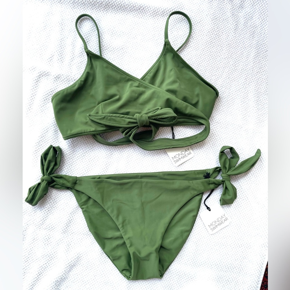 NWT Monday Swimwear St. Barth’s Top (L) and Bottom (M) in Olive